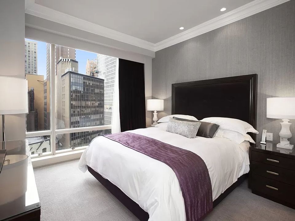 1st image of 1 Central Park N #1614