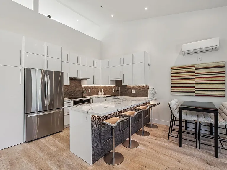 160 Tasso St #A — Photo 5