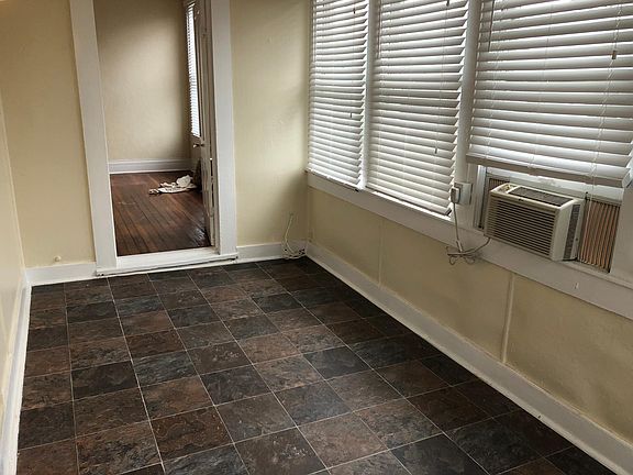 2nd image of 301 W Magnolia Ave APT 5