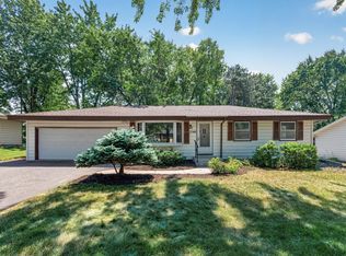 2348 Elm Dr, White Bear Lake, MN 55110