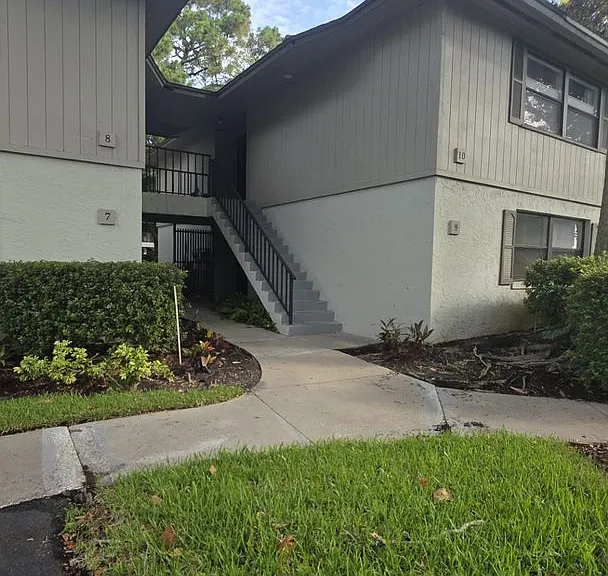 9 Tarragona Ct — Photo 1
