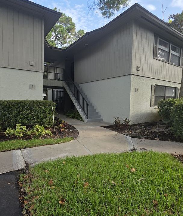 1st image of 9 Tarragona Ct