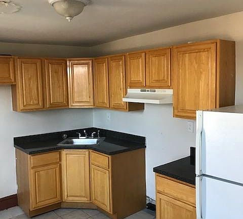 4th image of 2066 W Stella St