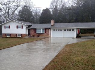112 Columbia Dr, Oak Ridge, TN 37830