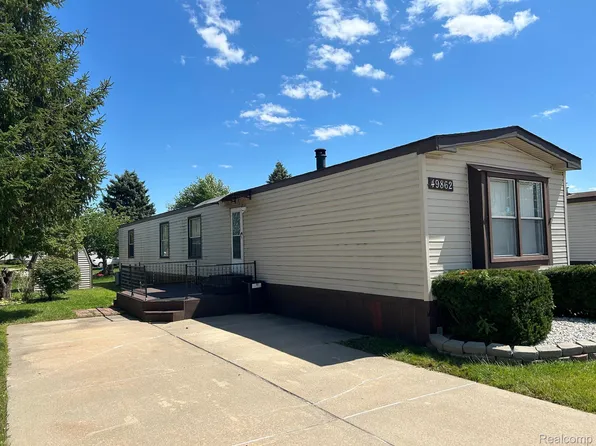 49862 Newark Dr, Shelby Township, MI 48315
