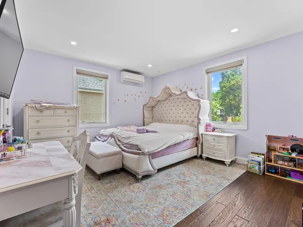 115-18 Mayfair Road image 22 of 55