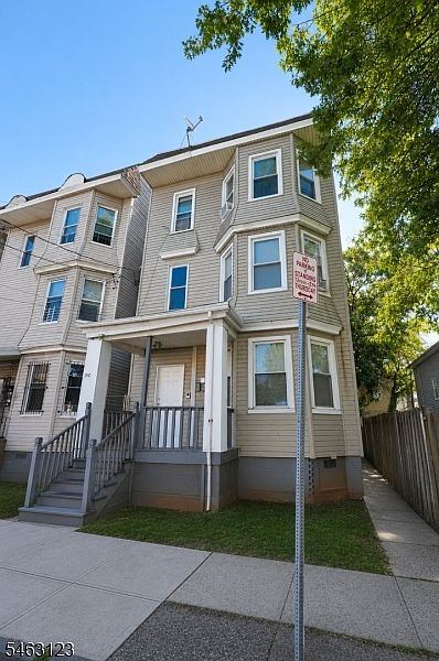 2nd image of 428 S 17Th St
