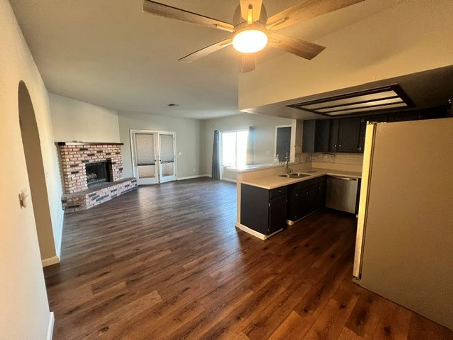 1404 Santa Margarita St -F Las Vegas, NV 89146 — Photo 3