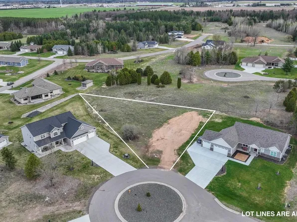 640 WEST SILVERLEAF COURT, Plover, WI 54467