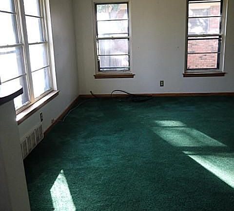 2nd image of 2917 Southwood Dr