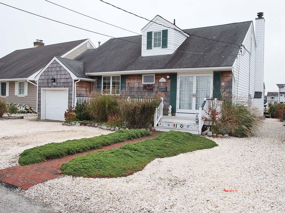 1st image of 228 Bryn Mawr Ave