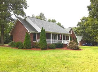 160 Cedar Crest Ct, Reidsville, NC 27320