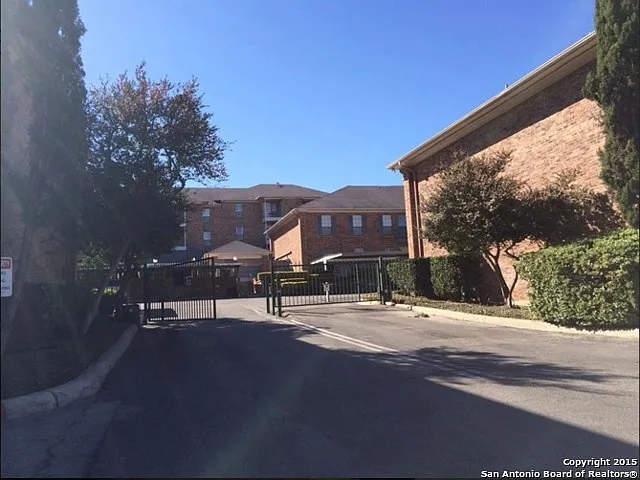 5359 Fredericksburg Rd #612-1 — Photo 2