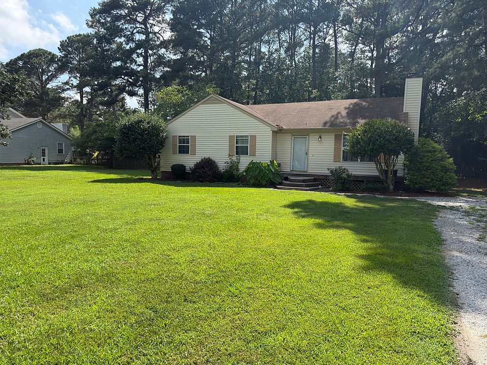 1st image of 18462 Cherry Grove Cir