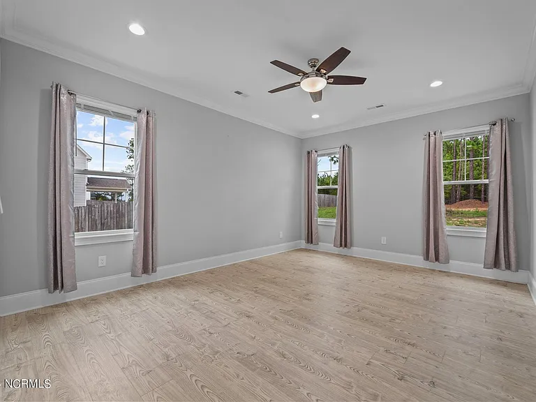 428 Gretchen Rd — Photo 23