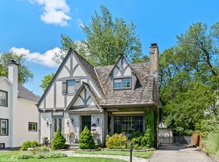1288 Ridgewood Dr, Highland Park, IL 60035