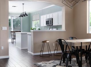 12 Two Rivers Ct, Sacramento, CA 95833