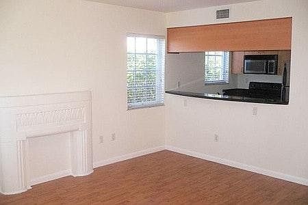 3rd image of 600 Euclid Ave