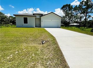 8007 Vega Ct, Labelle, FL 33935
