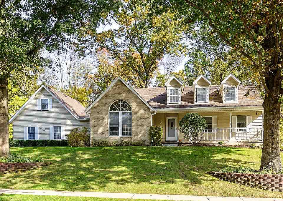 1st image of 45 Wildwood Dr