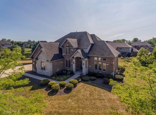 8045 Nature Creek Ct, Frankfort, IL 60423