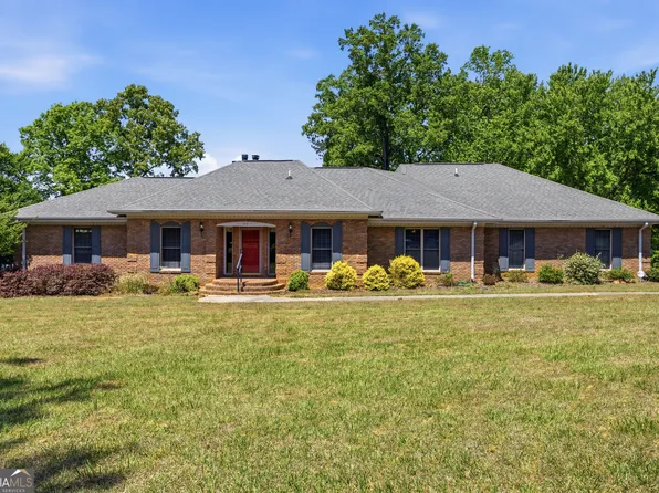 111 Bear Creek Trl, Hampton, GA 30228