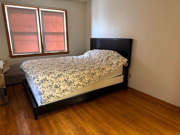 Hardwood floors, lots of windows