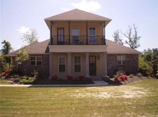 147 Merlot Dr, Moss Bluff, LA 70611