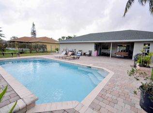 207 Bilbao St, Royal Palm Beach, FL 33411