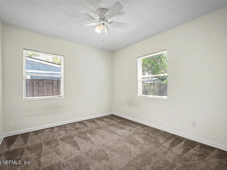 6216 Suwanee Rd — Photo 22