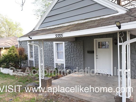 3rd image of 5555 Farrow Ave