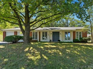 467 Tree Top Ln, Saint Louis, MO