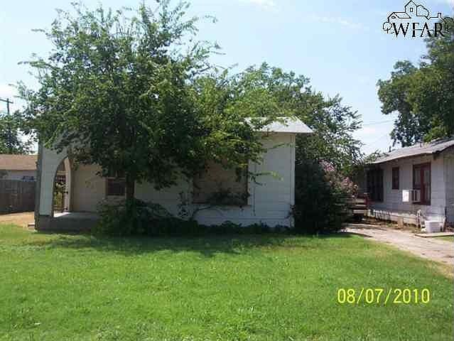Home for Sale in Electra, TX $6,900