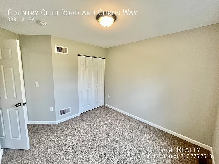 Country Club Rd — Photo 24