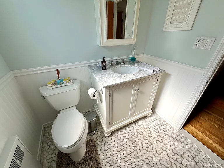 381 Lido Blvd — Photo 14