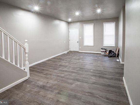 3rd image of 300 E 14th St