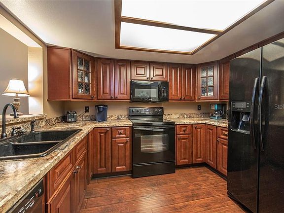 4th image of 707 Carpenters Way APT 52
