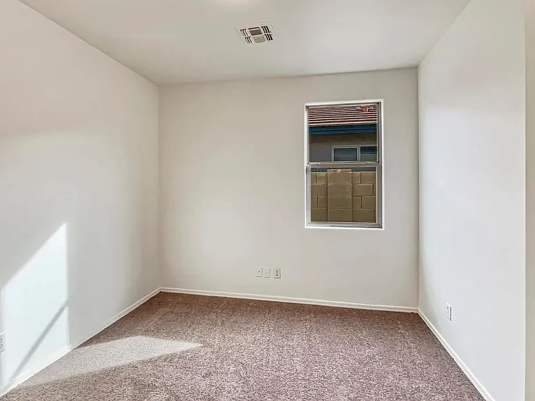 3732 W Glass Ln — Photo 11