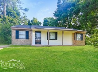 1200 Western Park Dr, Memphis, TN 38109