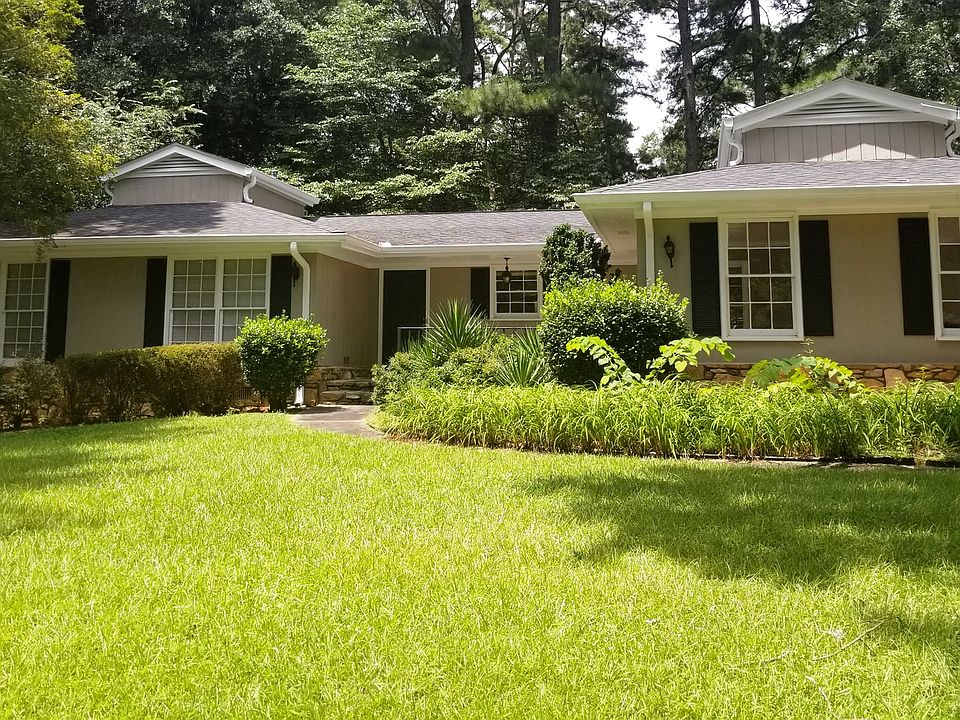 1st image of 2776 Smithsonia Way