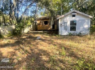 239 S Pine St, Deland, FL 32724