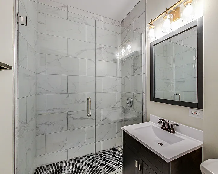 2323 N Cambridge Ave #2 — Photo 7