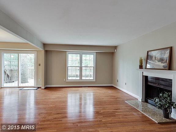 4th image of 5314 Black Oak Dr
