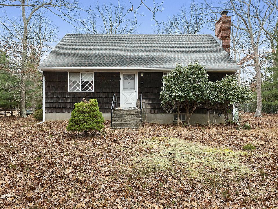 1st image of 6 Pembroke Dr