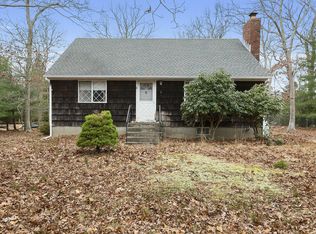 6 Pembroke Dr, East Hampton, NY 11937