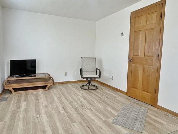 3rd image of 1111 7th St SW