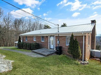 96 Panoramic View Dr E, Greeneville, TN, 37743