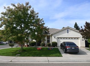 4910 Percheron Dr, Elk Grove, CA 95757