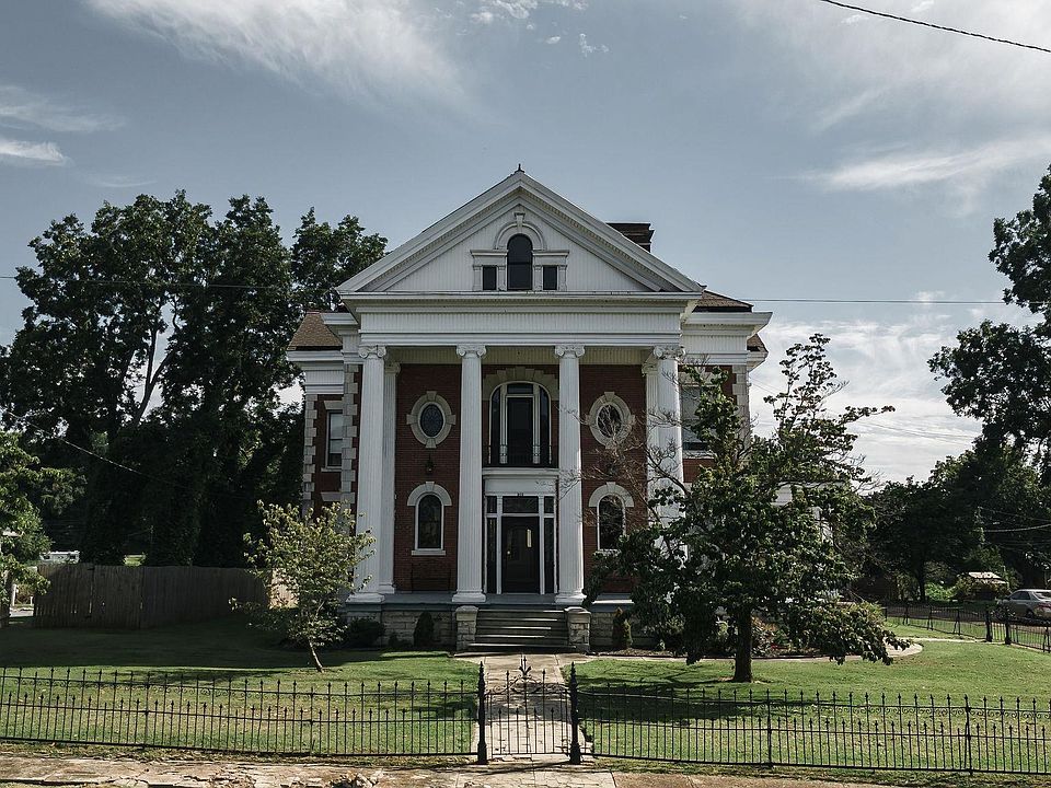 215 Buchanan St, Hickman, KY 42050 Zillow