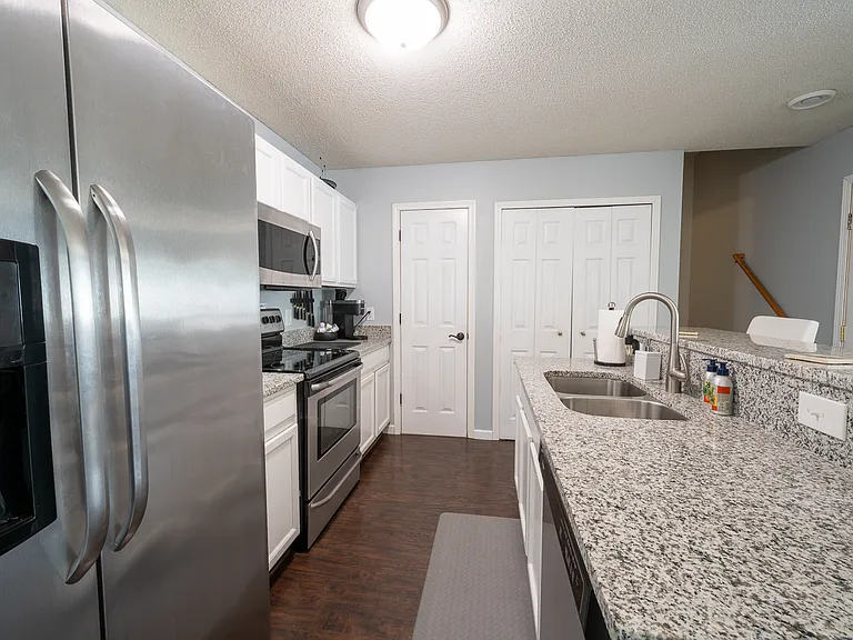7071 Quarry Ave NE — Photo 4